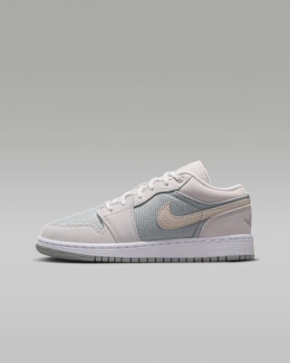 NIKE公式】エア ジョーダン 1 LOW SE ジュニアシューズ.オンライン